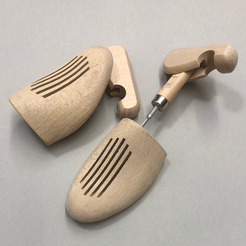 Schuhspanner - verstellbar aus Buchenholz | MALÖ